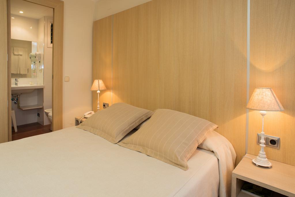 Hotel Capri Τόσα ντε Μαρ Εξωτερικό φωτογραφία