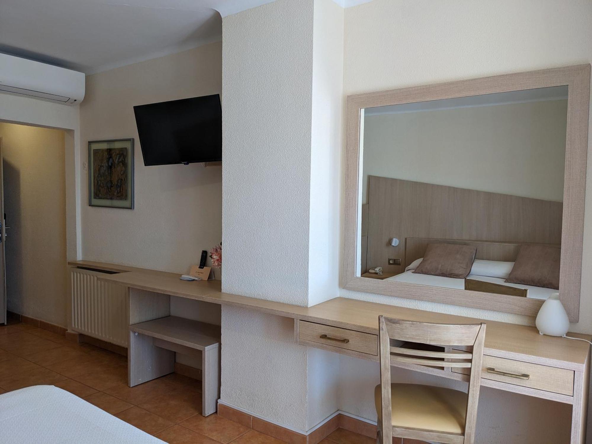 Hotel Capri Τόσα ντε Μαρ Εξωτερικό φωτογραφία